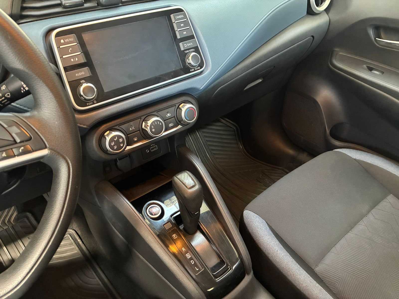 Nissan VERSA ADVANCE CVT 1.6 2024 - Imagen 9 de 10