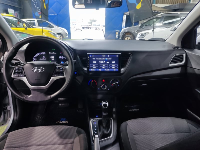 Hyundai ACCENT HCI 1.6 AUT 2023 - Imagen 9 de 13