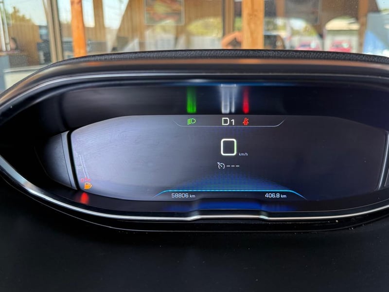Peugeot 5008 BLUEHDI 130 1.5 AUT 2020 - Imagen 13 de 19