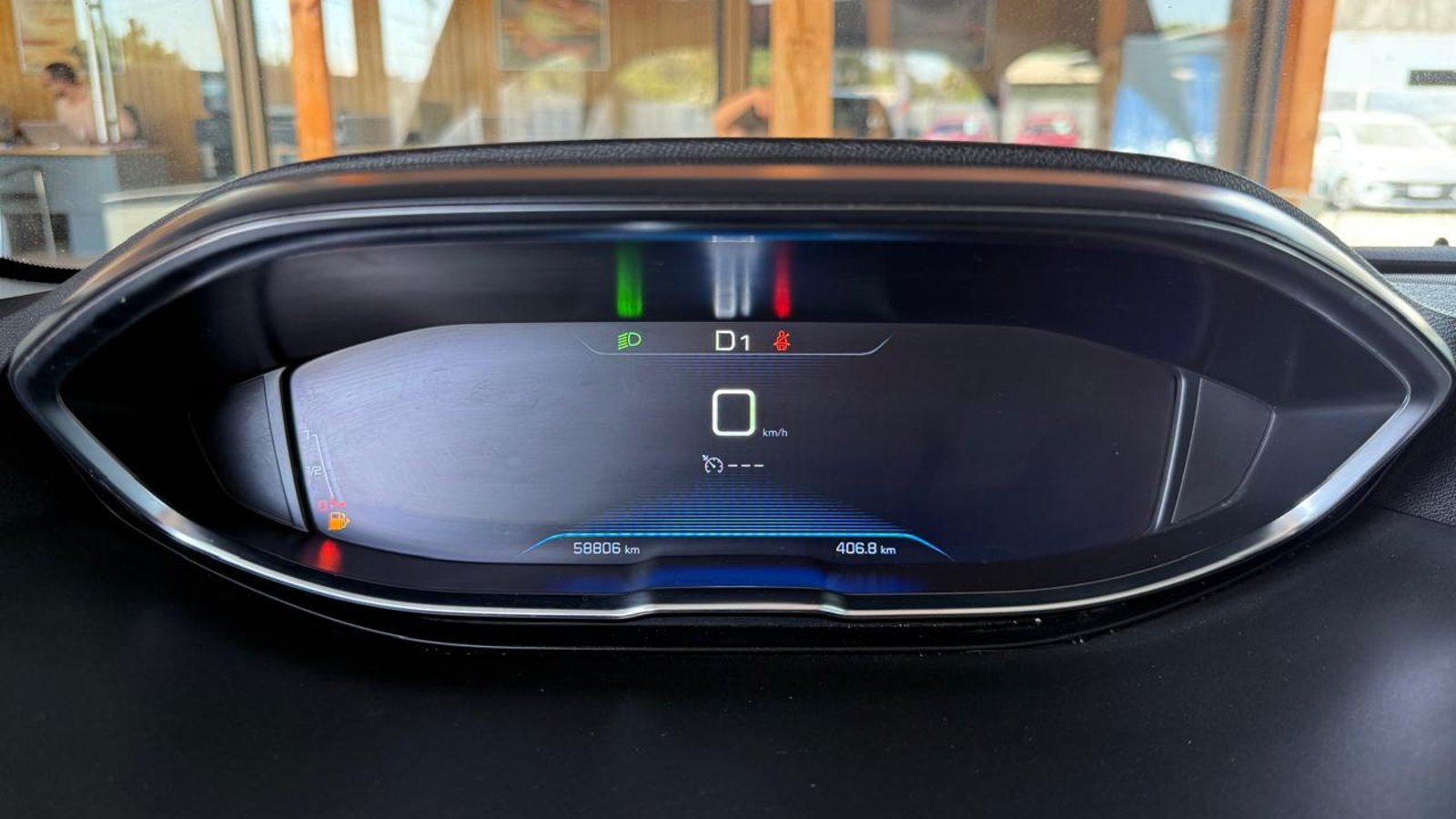 Peugeot 5008 BLUEHDI 130 1.5 AUT 2020 - Imagen 13 de 19