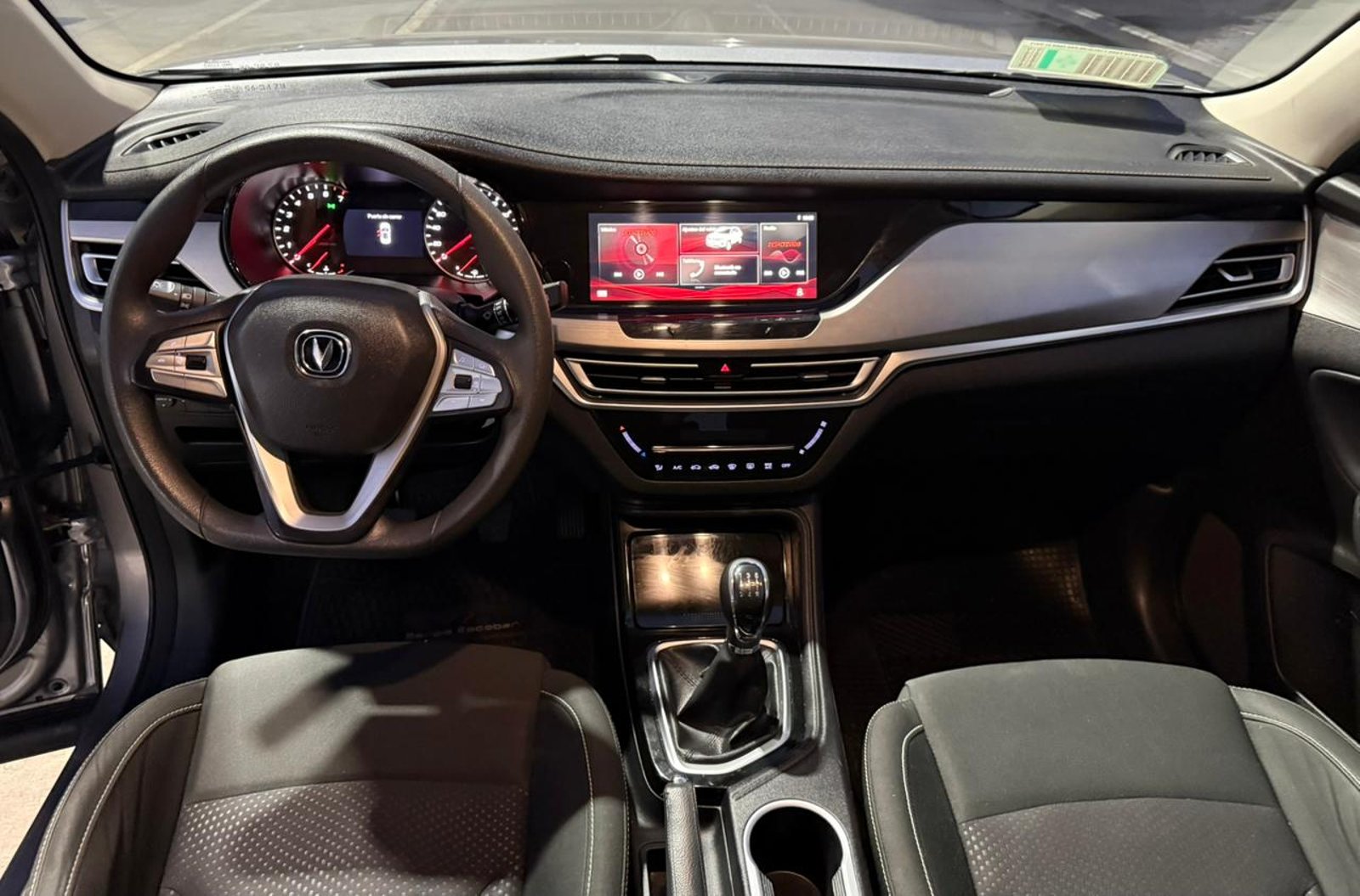 CHANGAN CS35 1.6 2022 - Imagen 11 de 19
