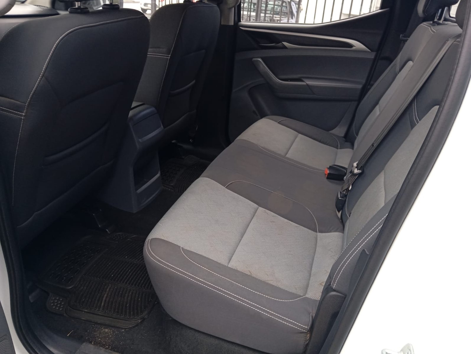 Maxus T60 DCAB 4X2 2.8 2021 - Imagen 9 de 13