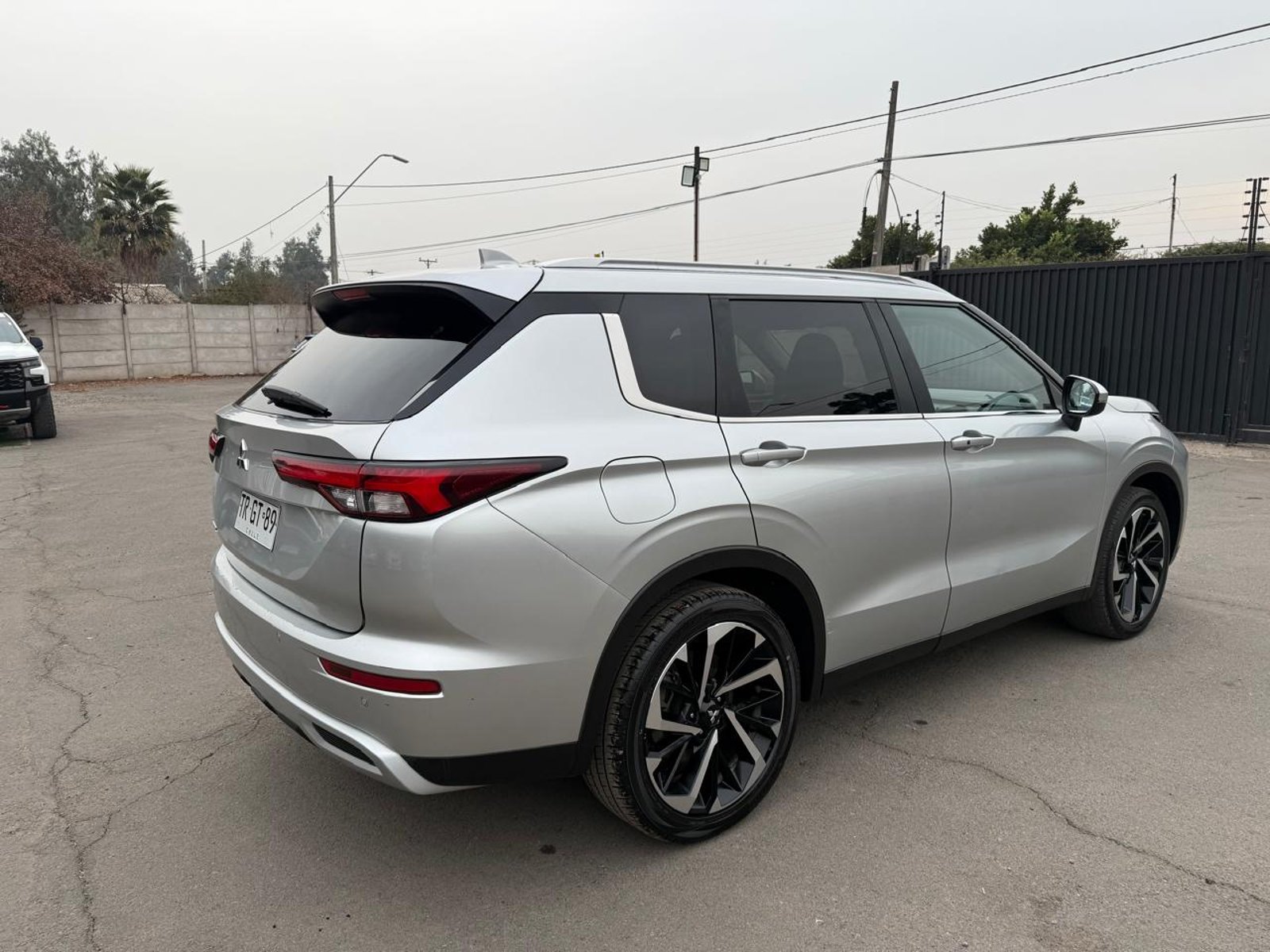 Mitsubishi OUTLANDER GLS 4X4 2.5 AT 2024 - Imagen 5 de 20