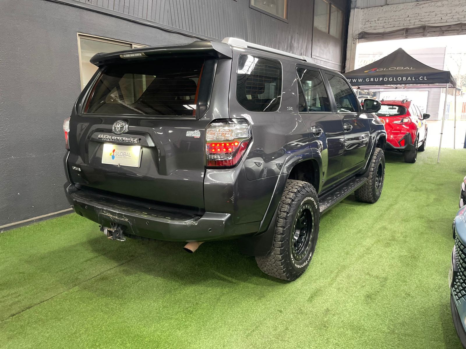 Toyota ALL NEW 4RUNNER SR5 4.0 AUT 2014 - Foto 4 de 13