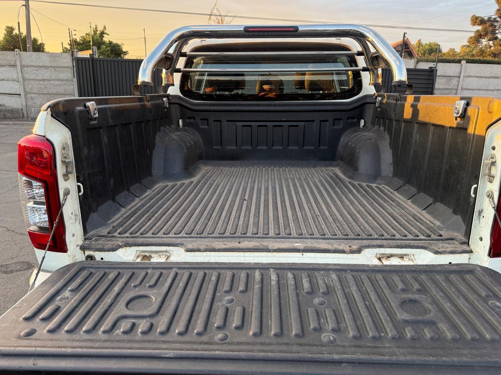 MITSUBISHI L200 D/C TD KATANA CRT 4X4 2022 - Imagen 20 de 20