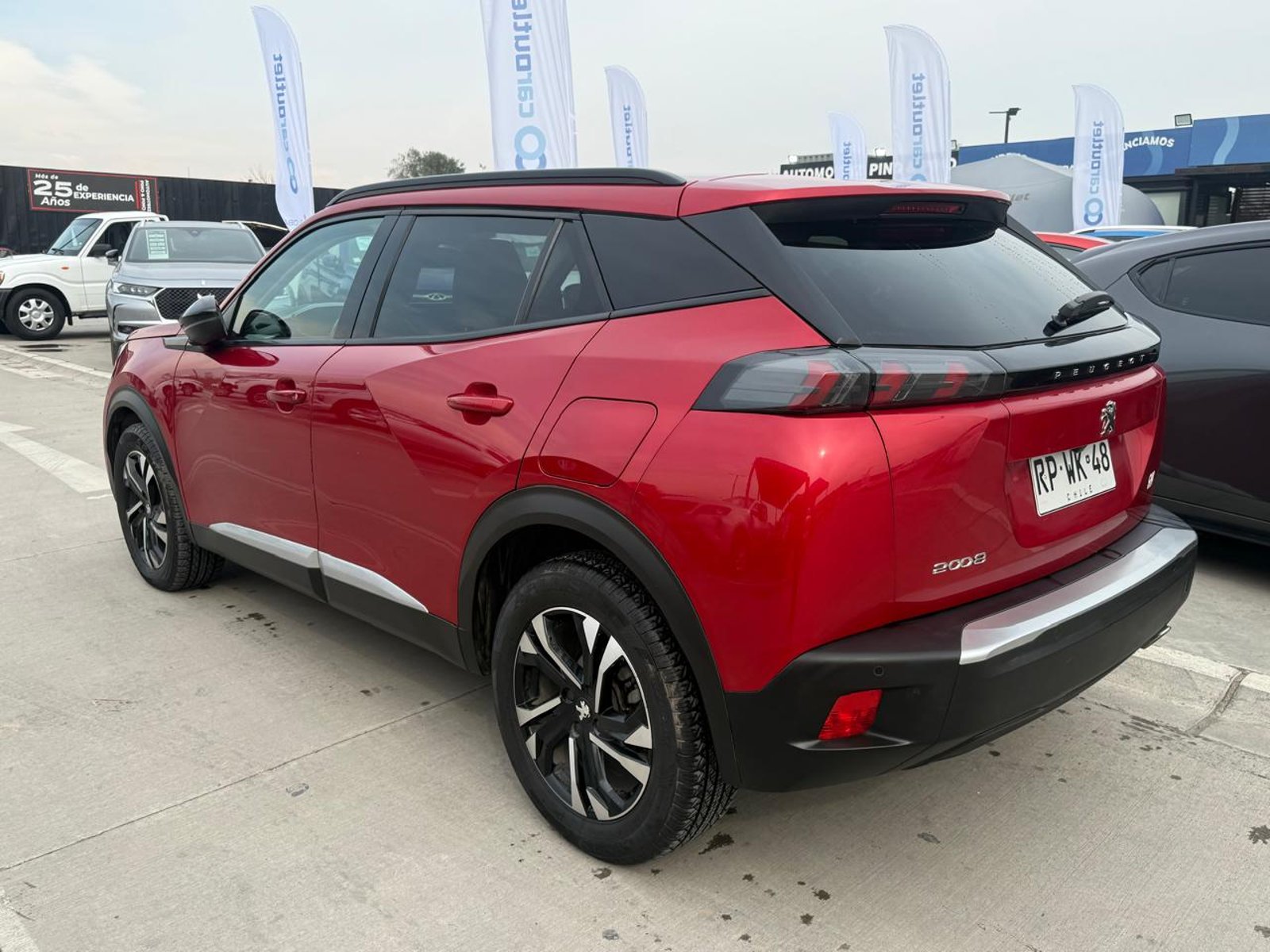Peugeot 2008 ALLURE BLUEHDI 1.5 AUT 2022 - Foto 3 de 20