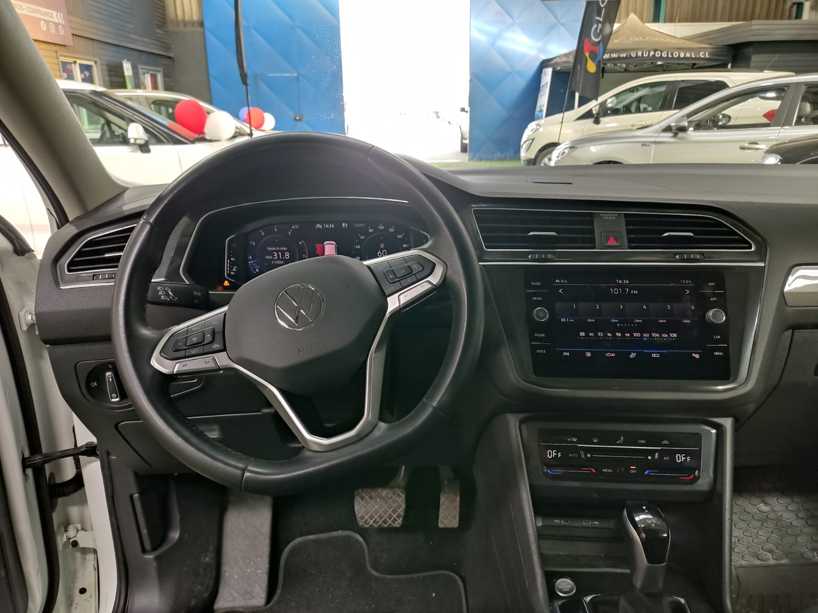 Volkswagen TIGUAN TSI 1.4 AT 2024 - Imagen 12 de 14