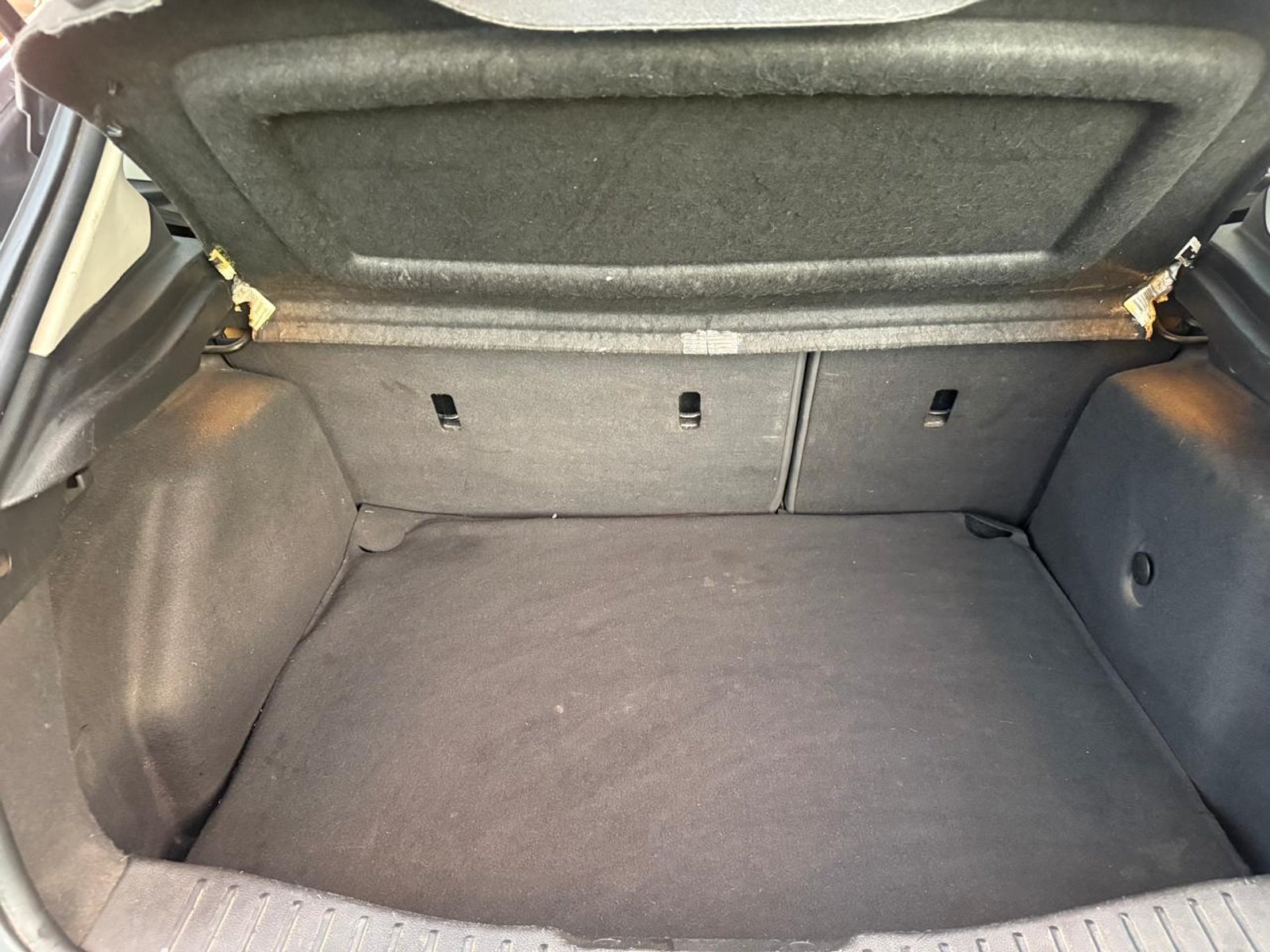 Ford FOCUS SE 5P MT 2012 - Imagen 19 de 19