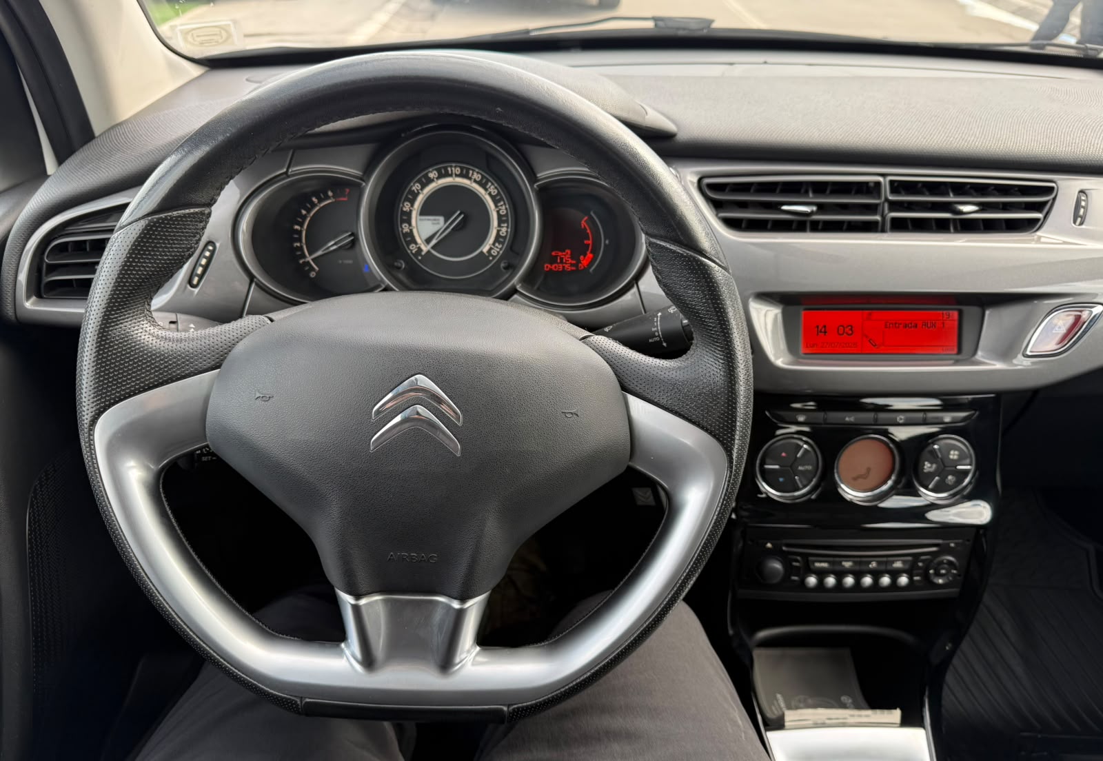 Citroën C3 1.6 2015 - Imagen 12 de 18