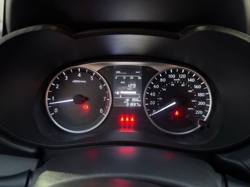 Nissan VERSA SENCE 1.6 2024 - Imagen 14 de 19