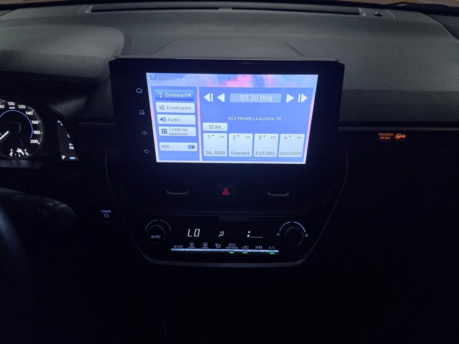 Toyota COROLLA CROSS 1.8 AUT 2023 - Imagen 16 de 20