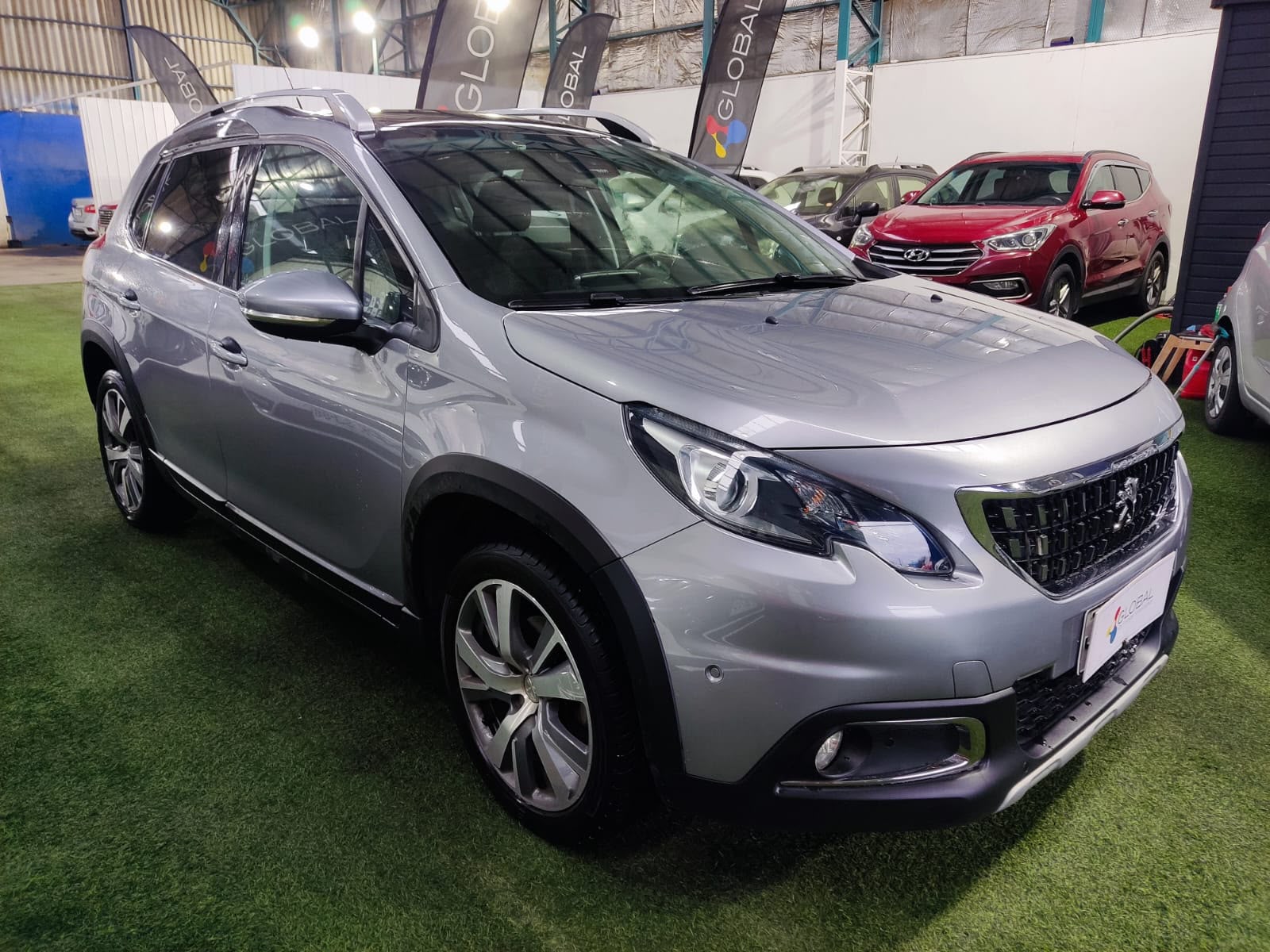 Peugeot 2008 ALLURE 1.2 AT 2018 - Foto 5 de 13