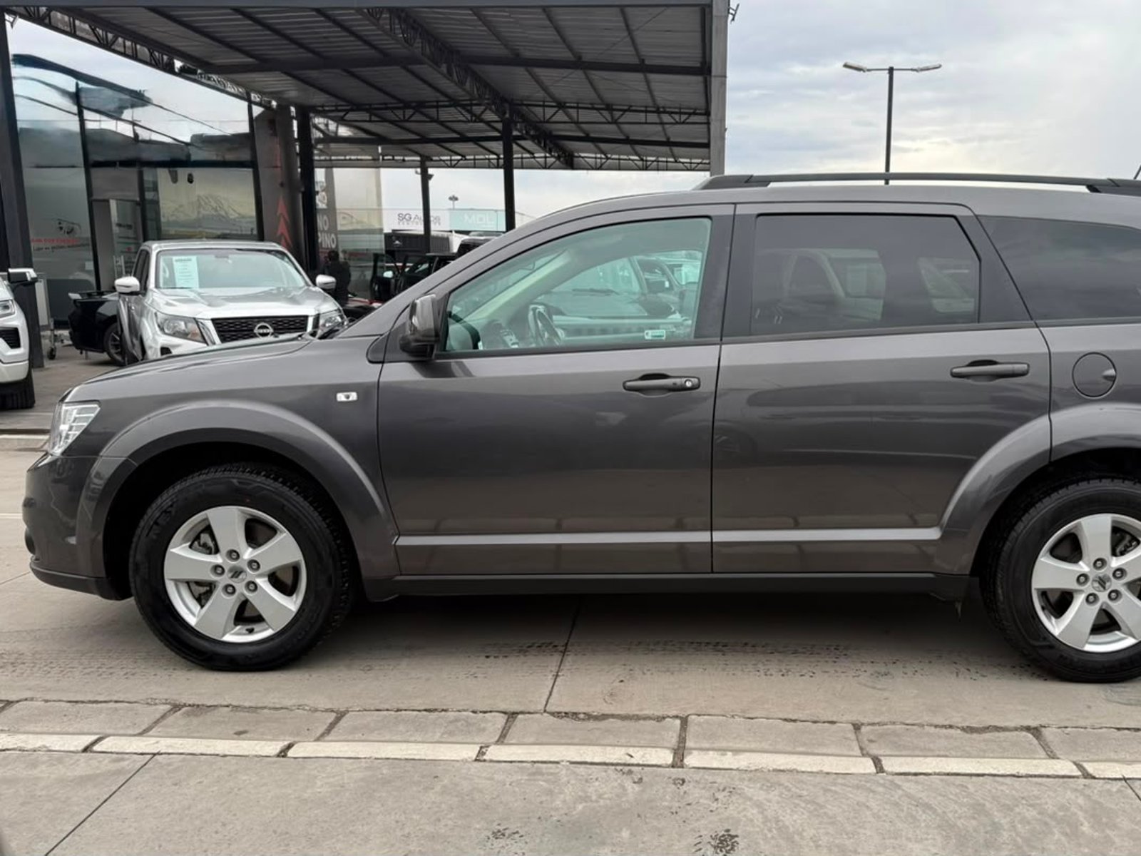 Dodge JOURNEY SE 2.4L AT 2018 - Foto 2 de 19