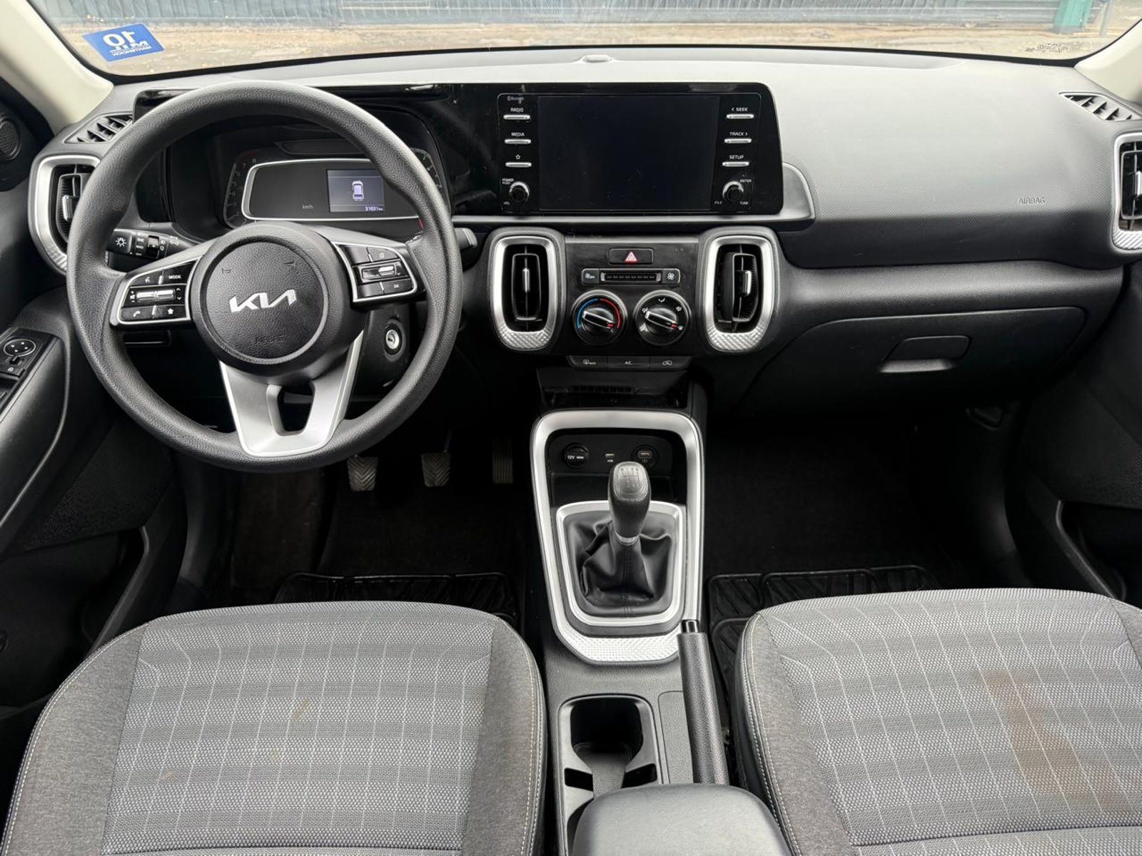 Kia SONET EX 1.5 2024 - Imagen 13 de 20