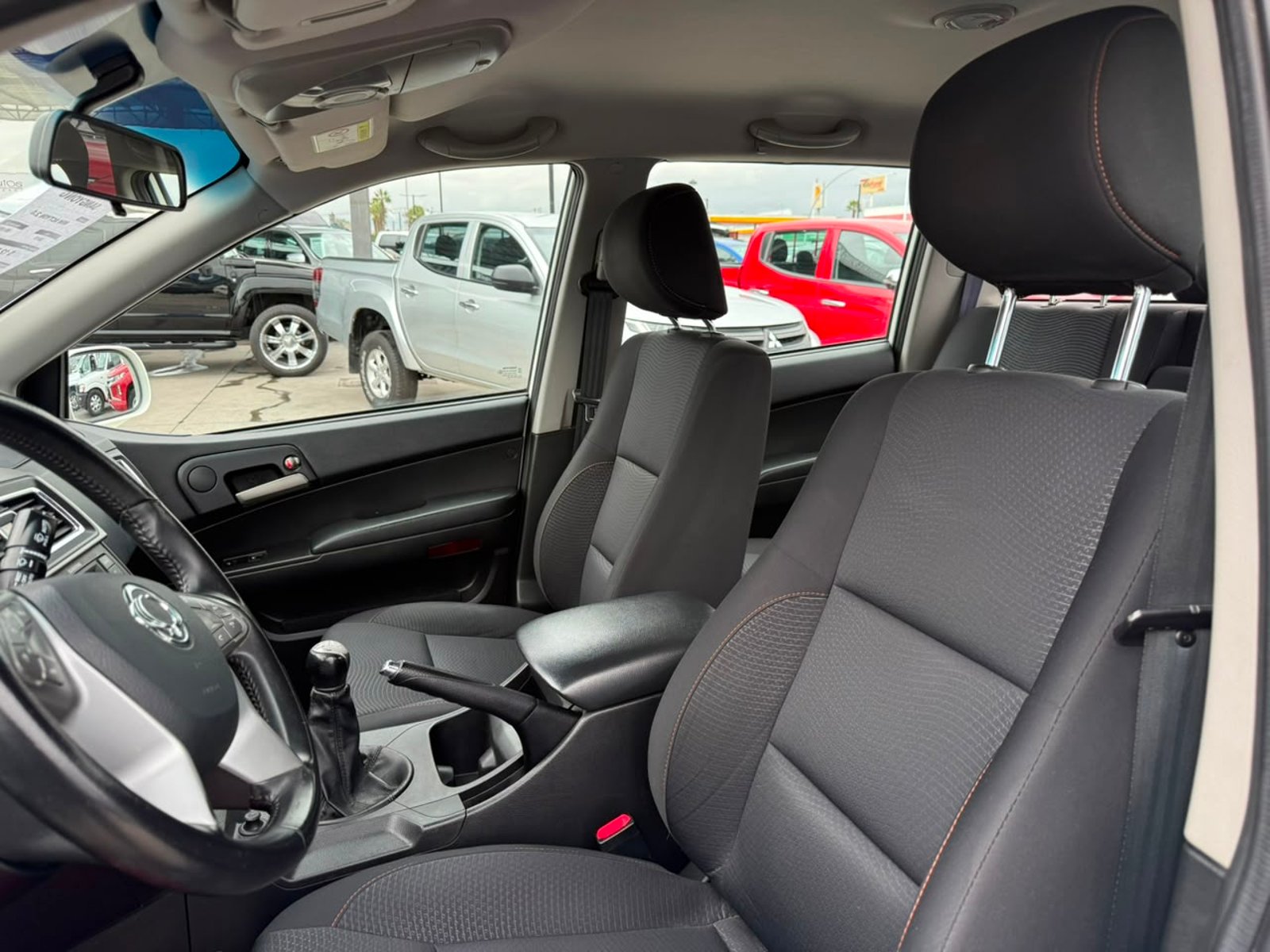SsangYong NEW ACTYON SPORT XDI DCAB 2.0 2019 - Imagen 9 de 18