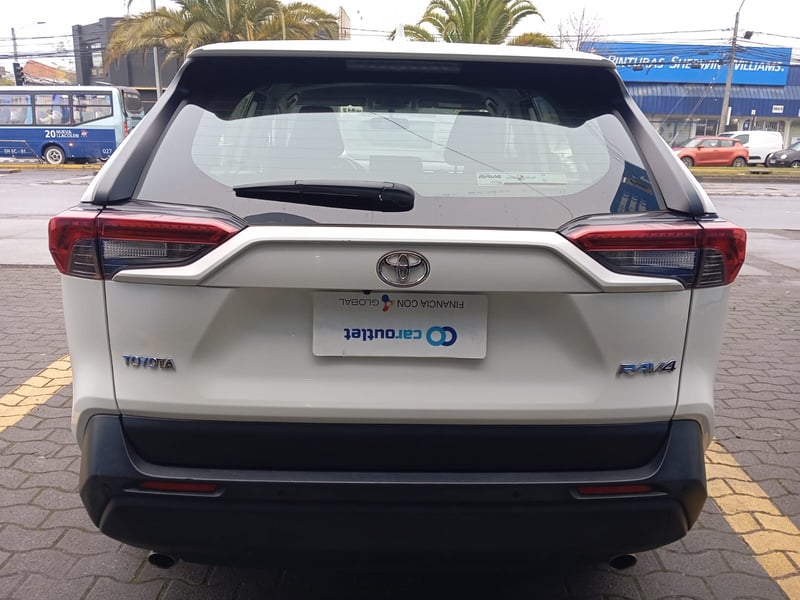Toyota RAV4 4X2 2.0 AUT 2024 - Imagen 3 de 13