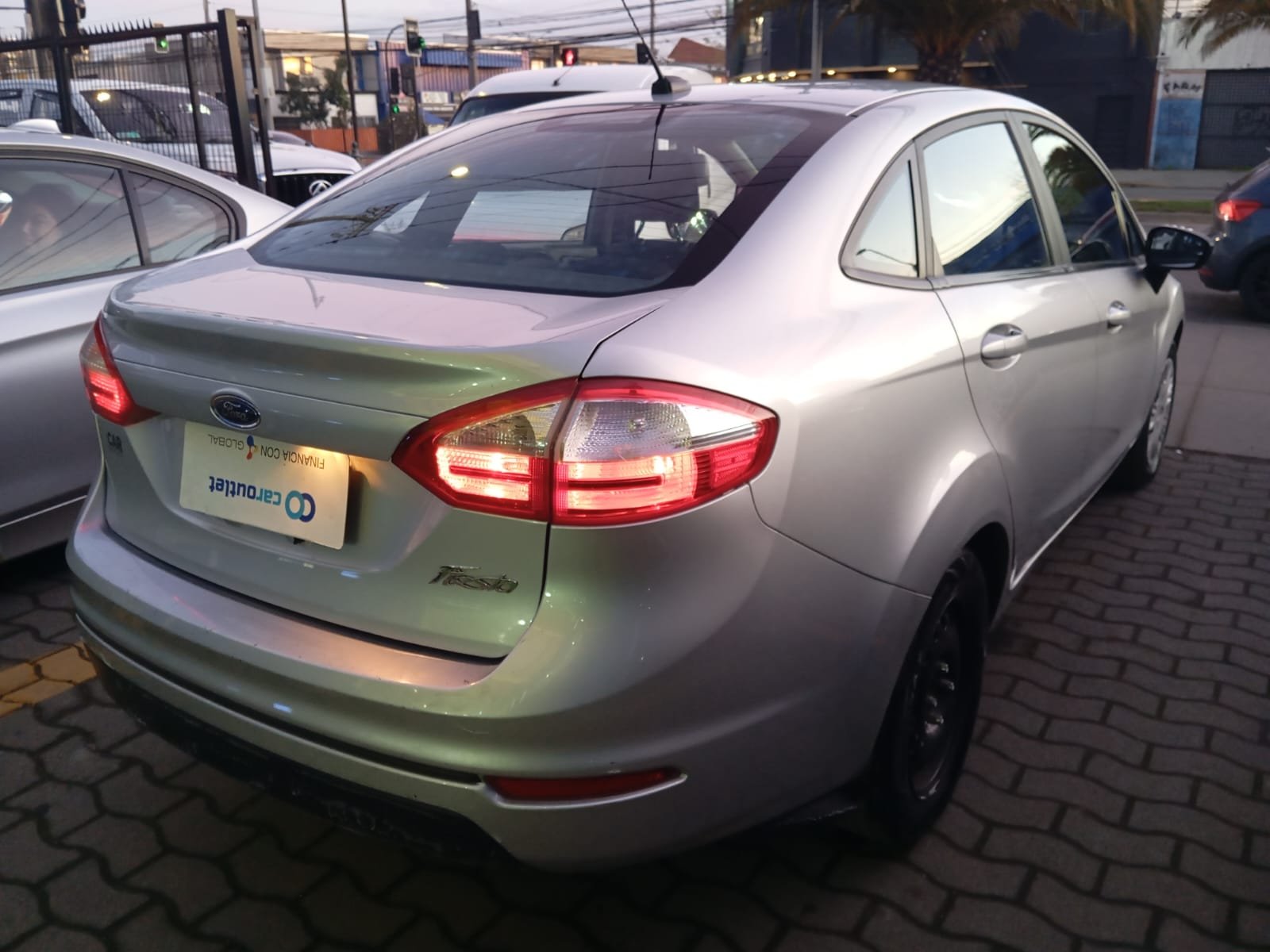 Ford FIESTA 1.6 2019 - Foto 3 de 12