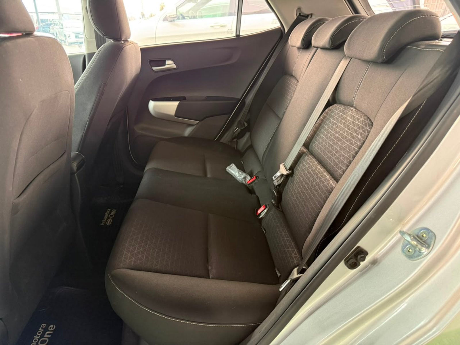 Kia MORNING MPI 1.2 2022 - Imagen 16 de 18