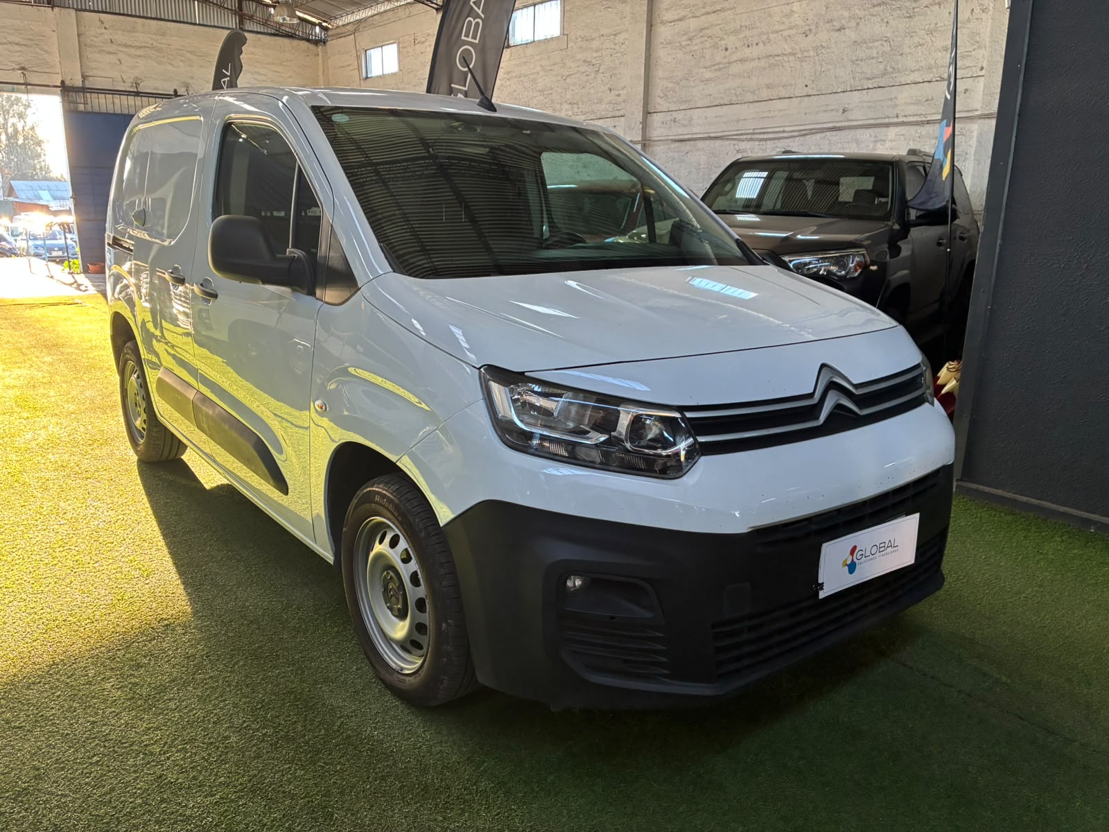 Citroën BERLINGO 1.5 2025 - Foto 5 de 10