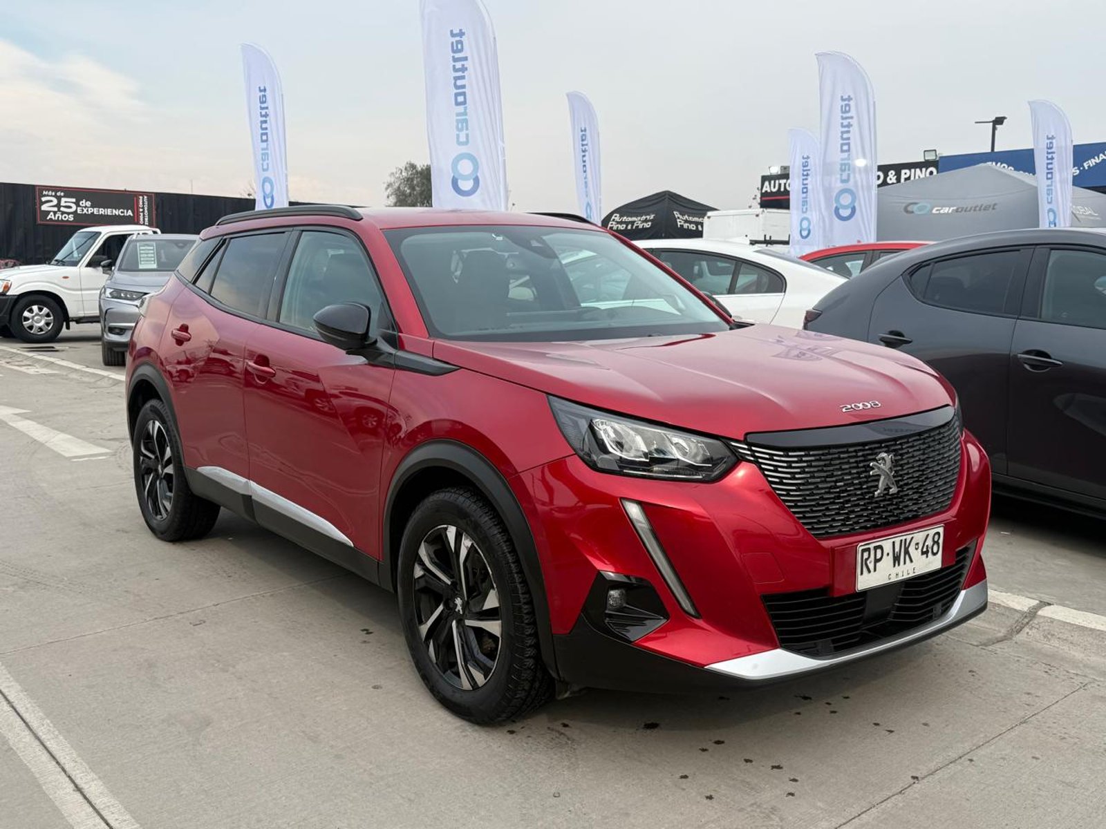 Peugeot 2008 ALLURE BLUEHDI 1.5 AUT 2022 - Imagen 7 de 20