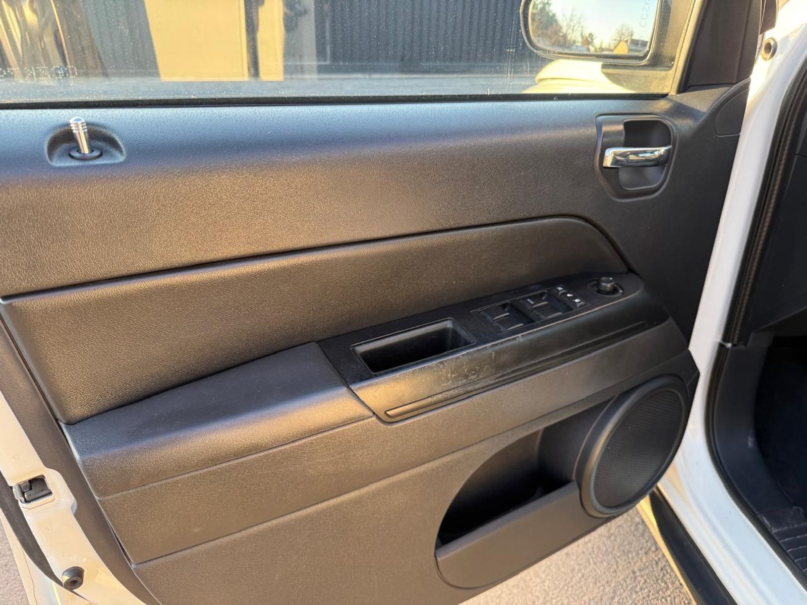 JEEP COMPASS SPORT 2.4 2010 - Imagen 12 de 20