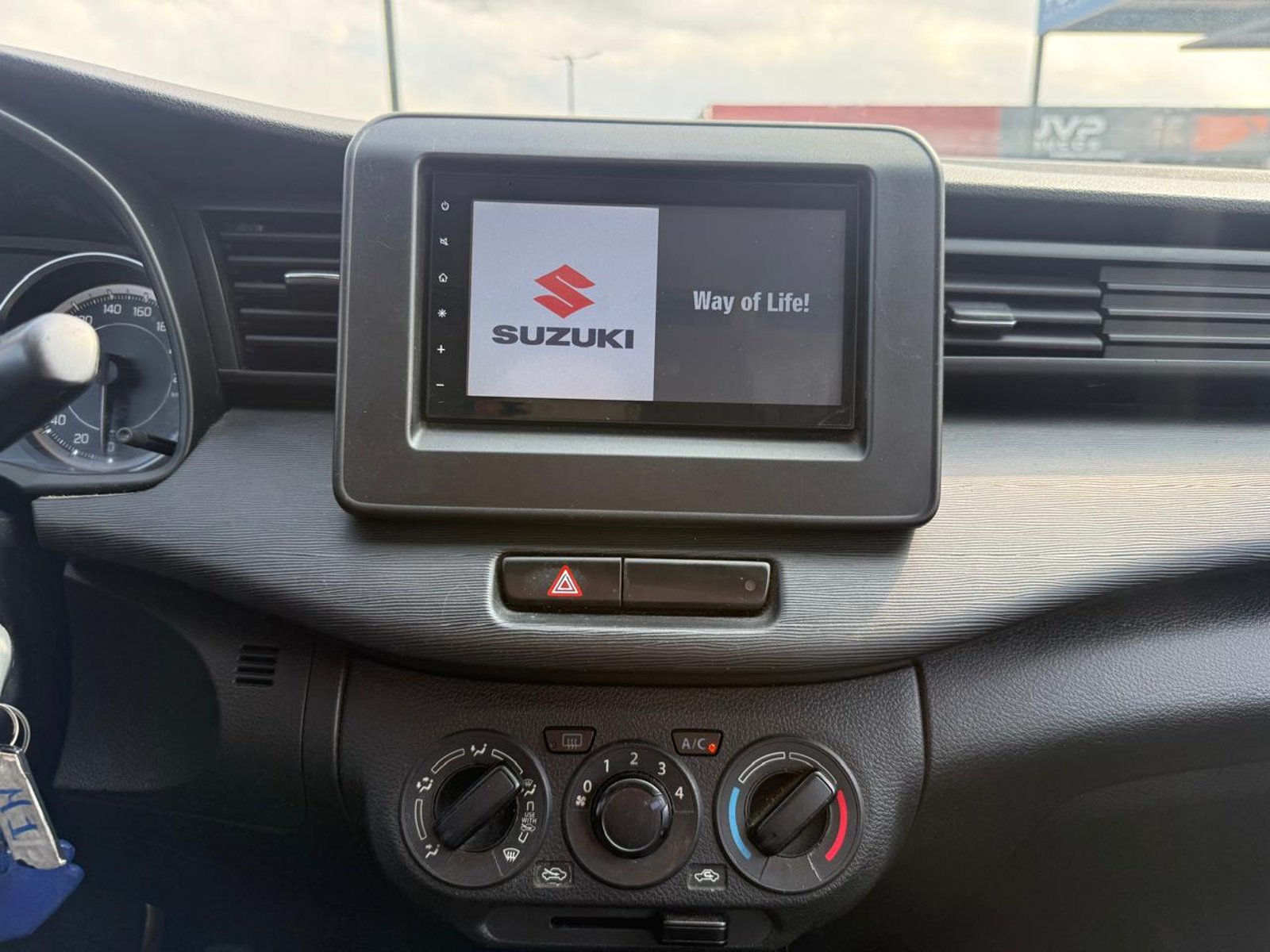 Suzuki ERTIGA GLX 1.5 2020 - Imagen 16 de 20