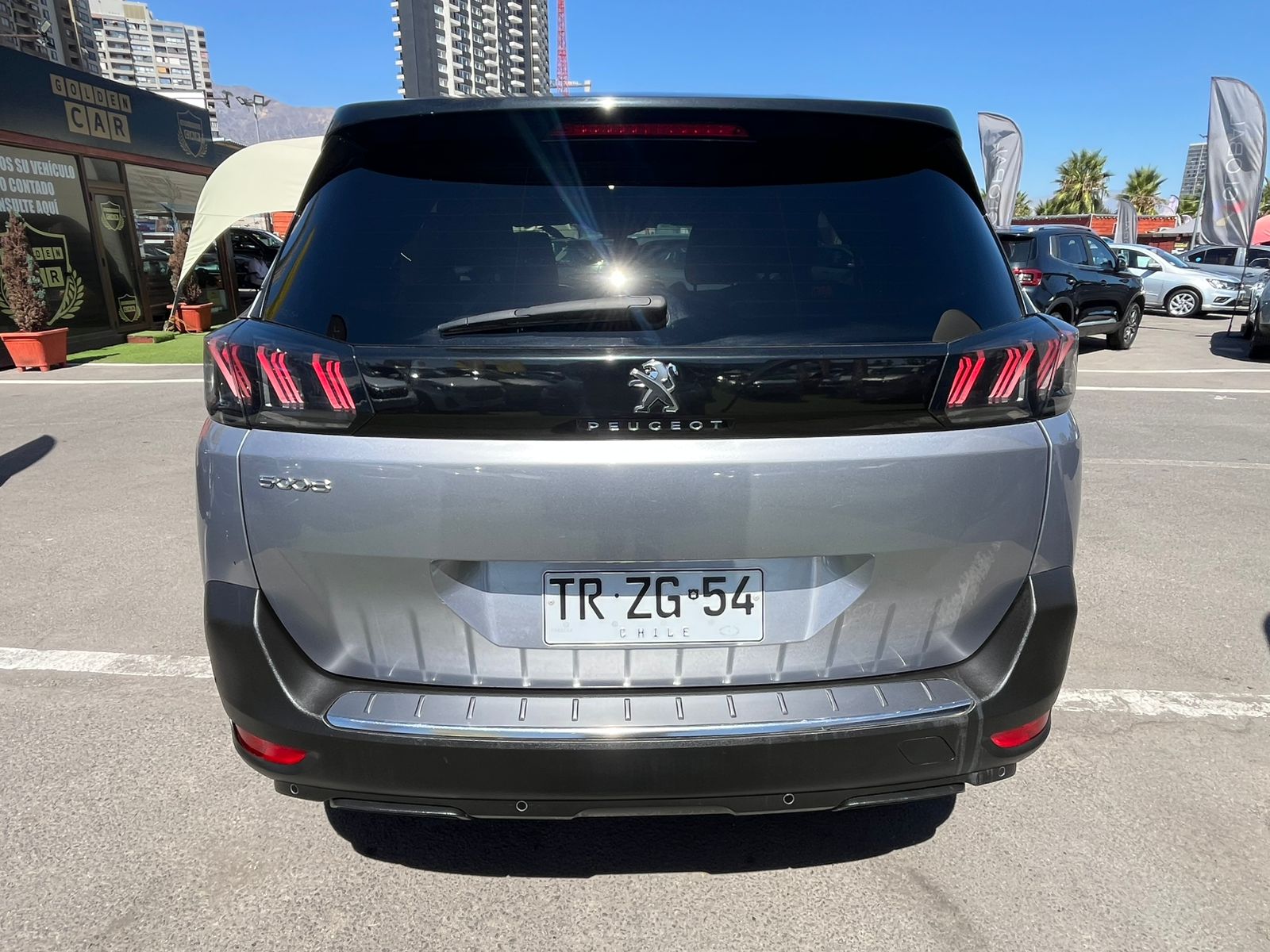 Peugeot 5008 BLUEHDI 130 1.5 AUT 2024 - Foto 4 de 20