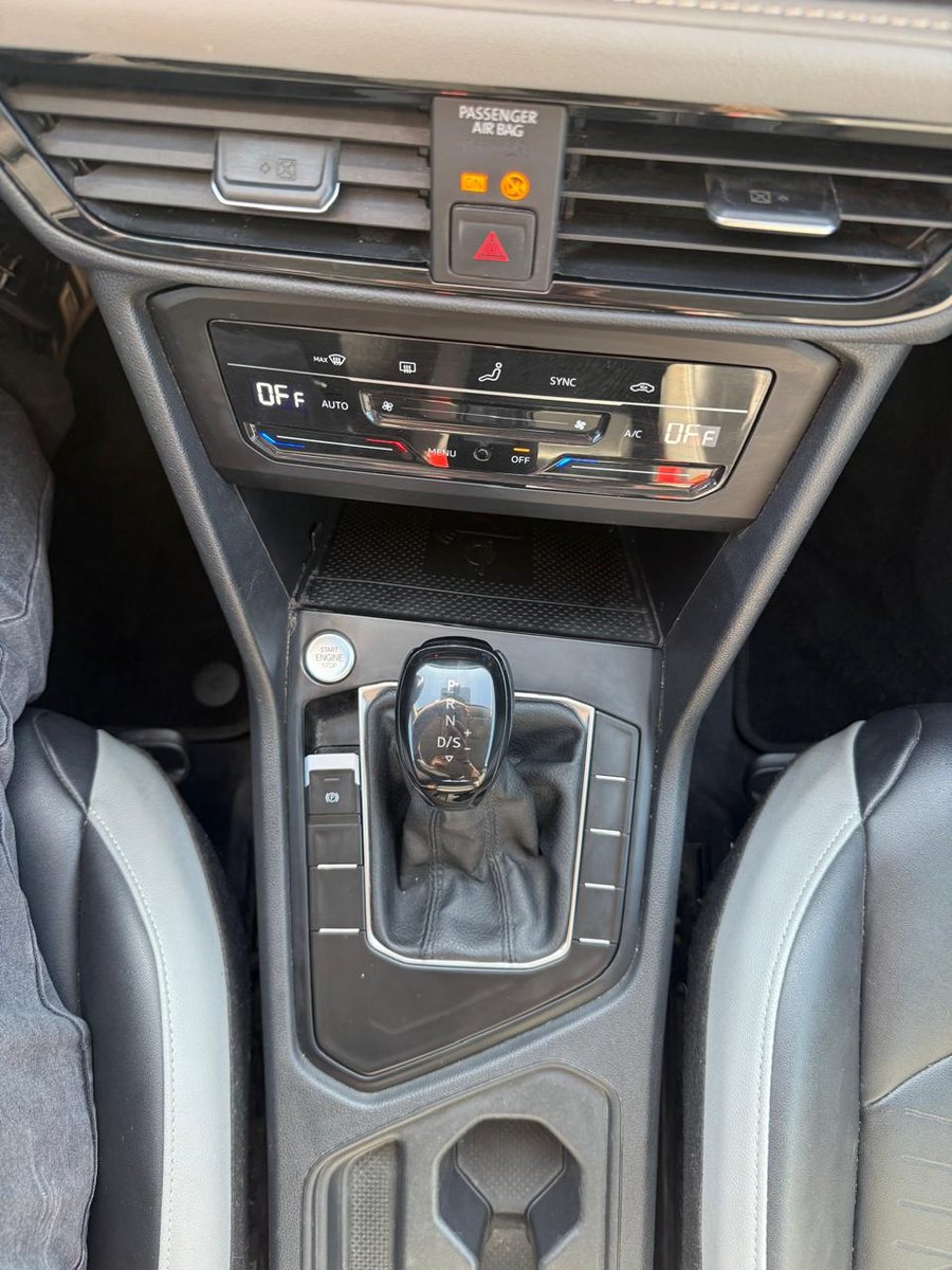 Volkswagen TAOS TSI 1.4 AT 2024 - Imagen 17 de 20