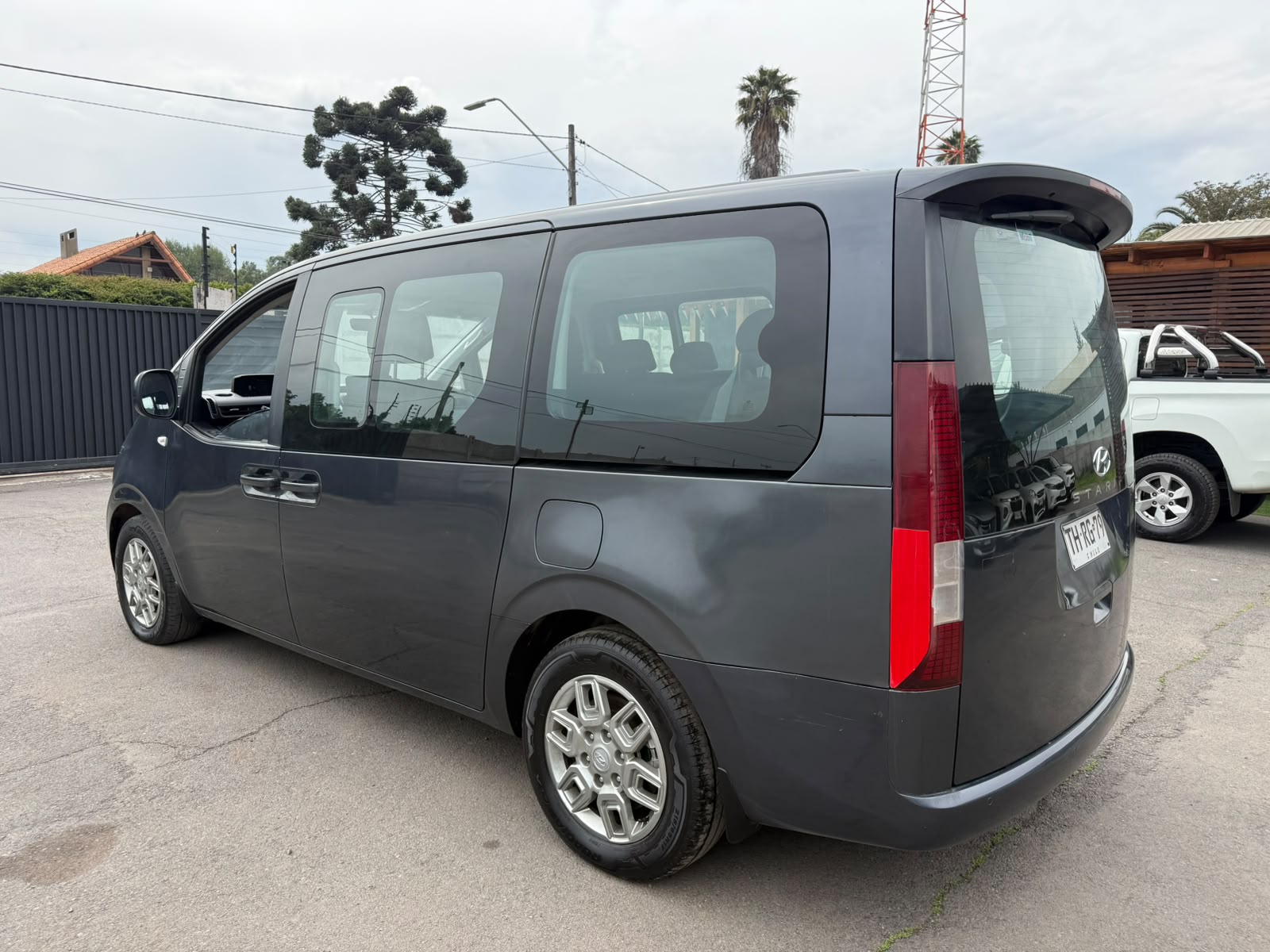 Hyundai STARIA US4 CRDI 2.2 AUT 2024 - Foto 3 de 19