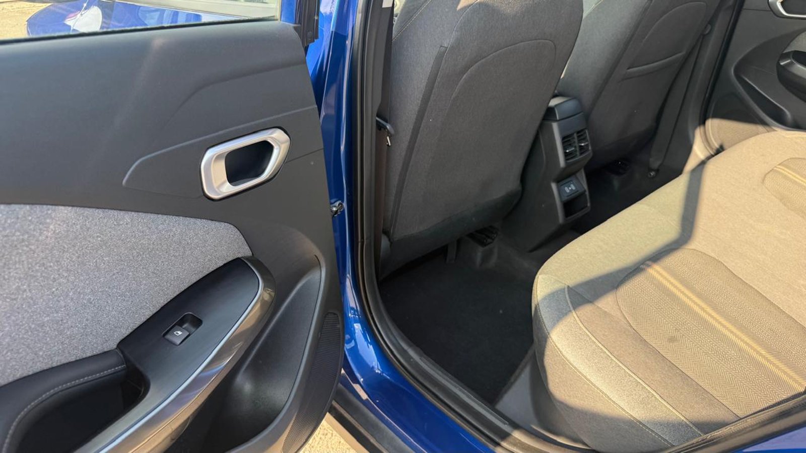KIA K3 EX MPI 1.6 2024 - Imagen 19 de 20