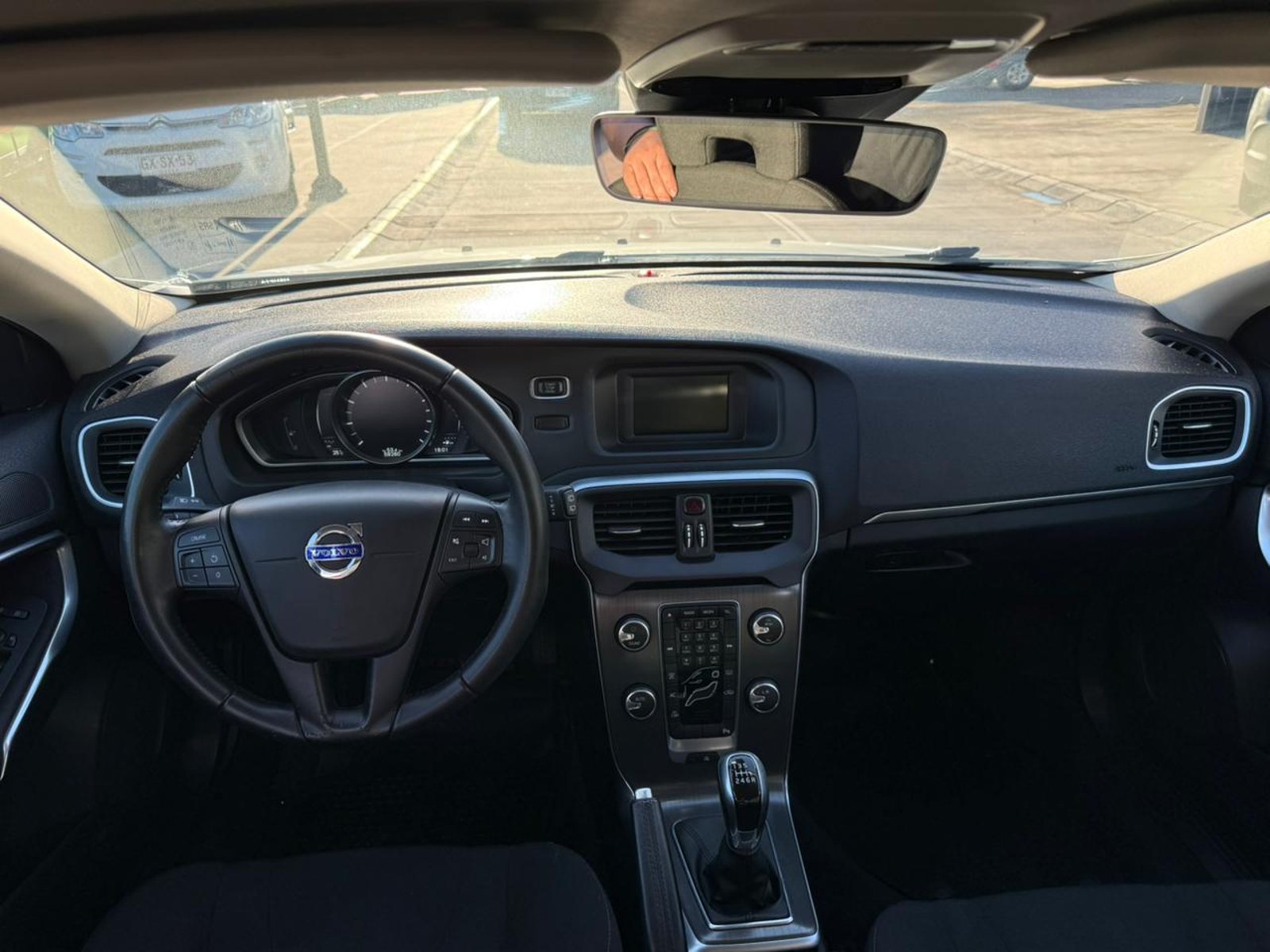 Volvo V40 T4 COMFORT 2016 - Imagen 11 de 18