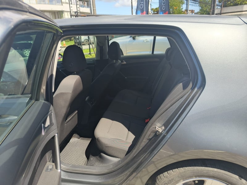 Volkswagen GOLF 1.6 COMFORT 2020 - Imagen 8 de 9