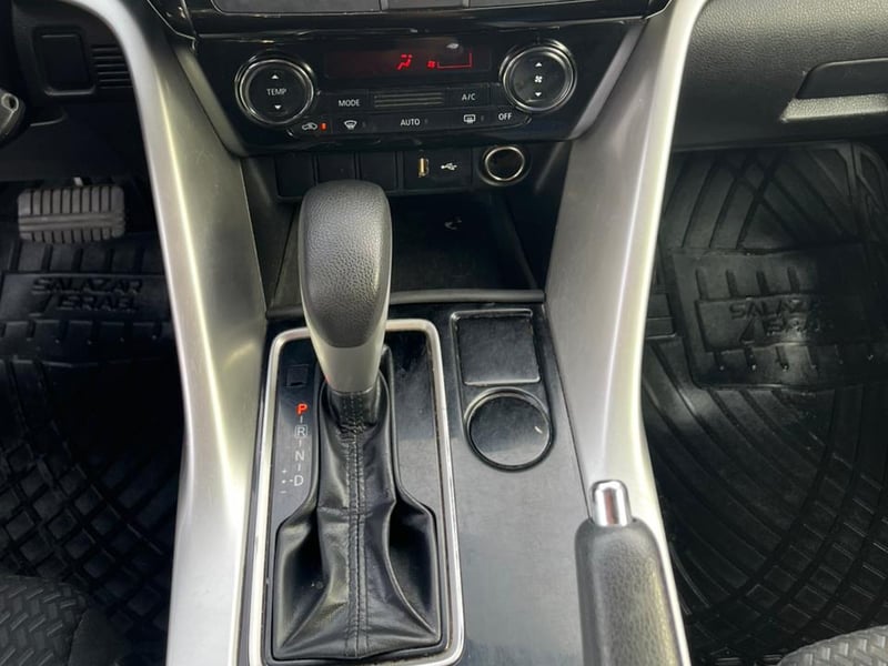 Mitsubishi ECLIPSE CROSS RX 1.5 AUT 2022 - Imagen 14 de 19