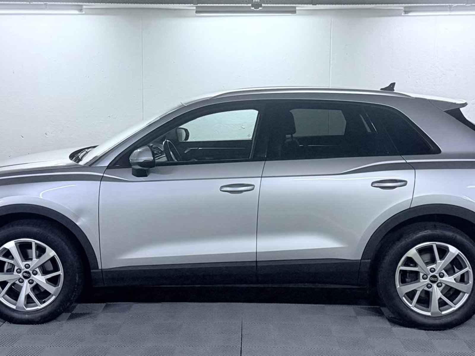 Audi Q3 35 TFSI 1.4 AT 2024 - Foto 2 de 20