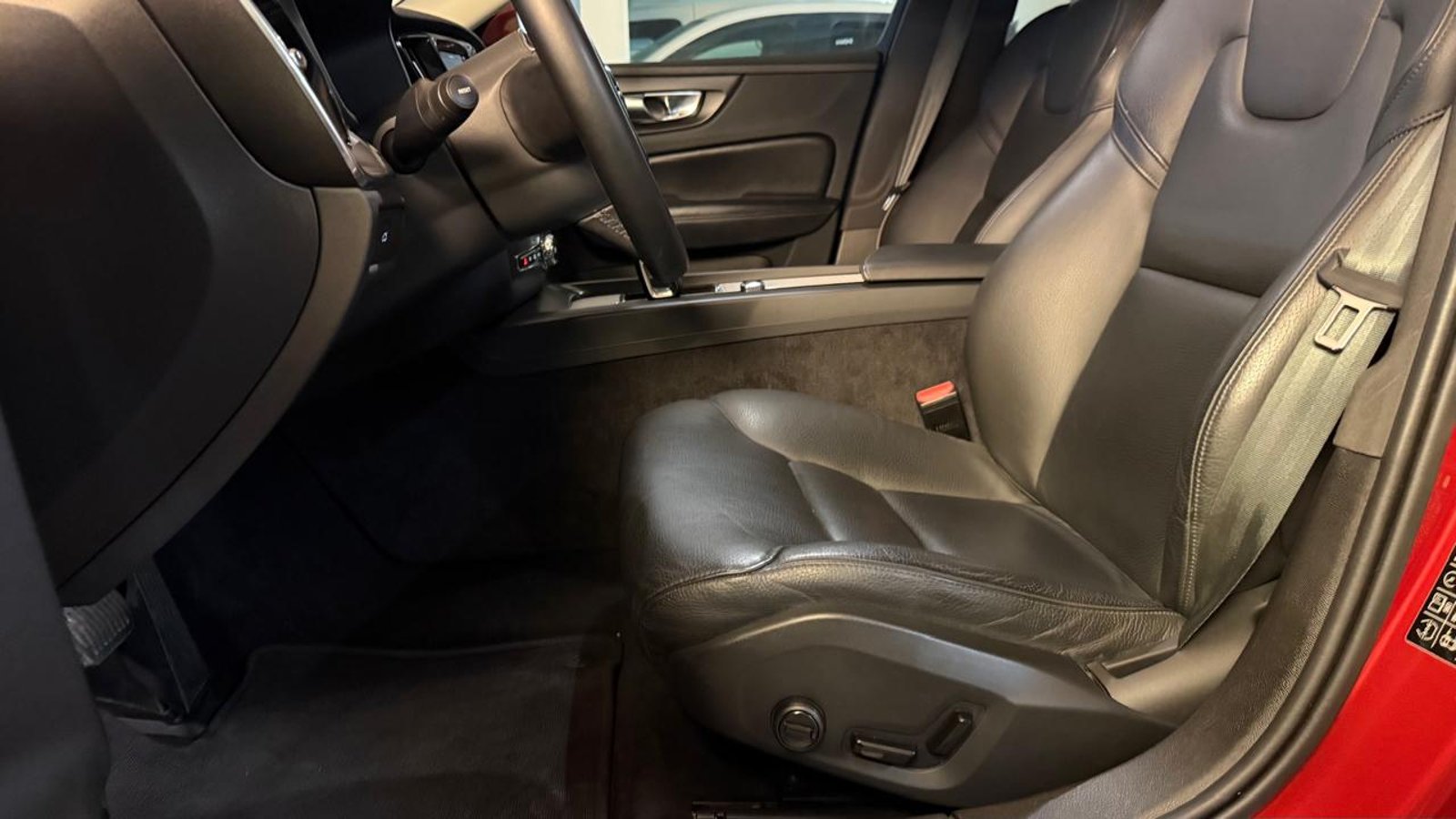 Volvo S60 II B4 2.0 AUT 2023 - Imagen 11 de 20