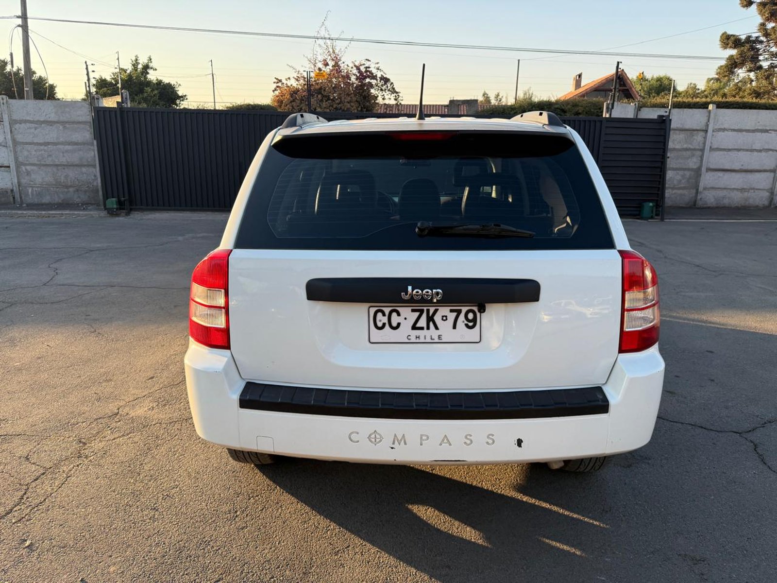JEEP COMPASS SPORT 2.4 2010 - Foto 4 de 20