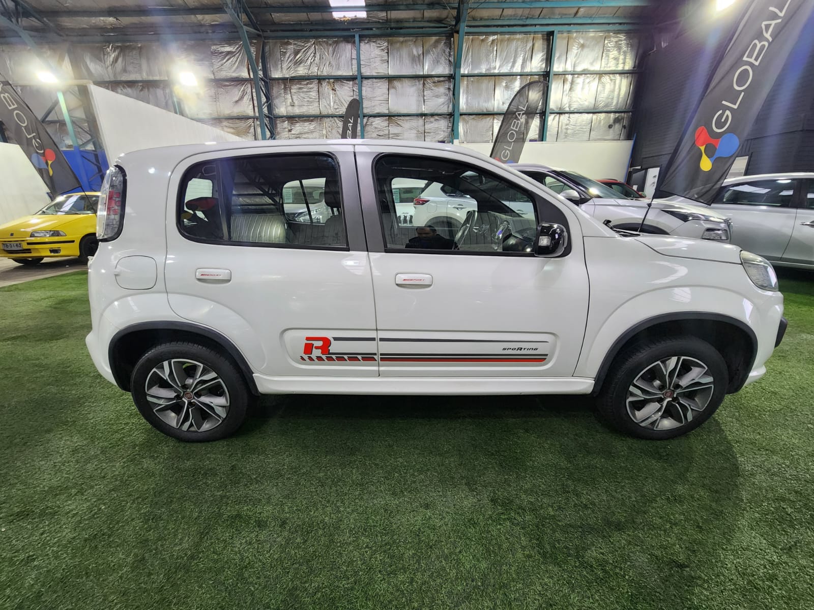 Fiat UNO SPORTING 1.4 2020 - Imagen 6 de 12