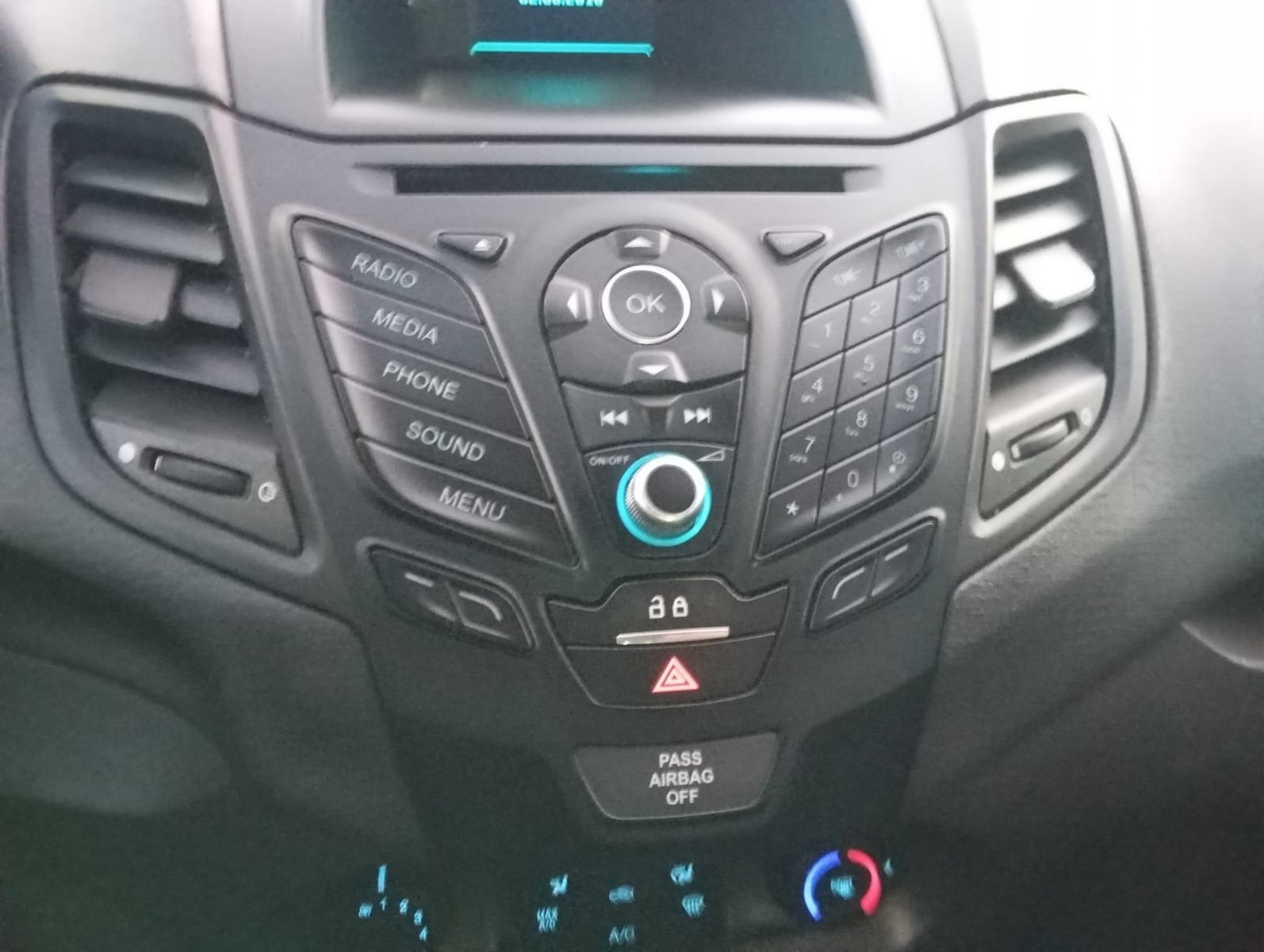 Ford FIESTA 1.6 2019 - Imagen 9 de 12