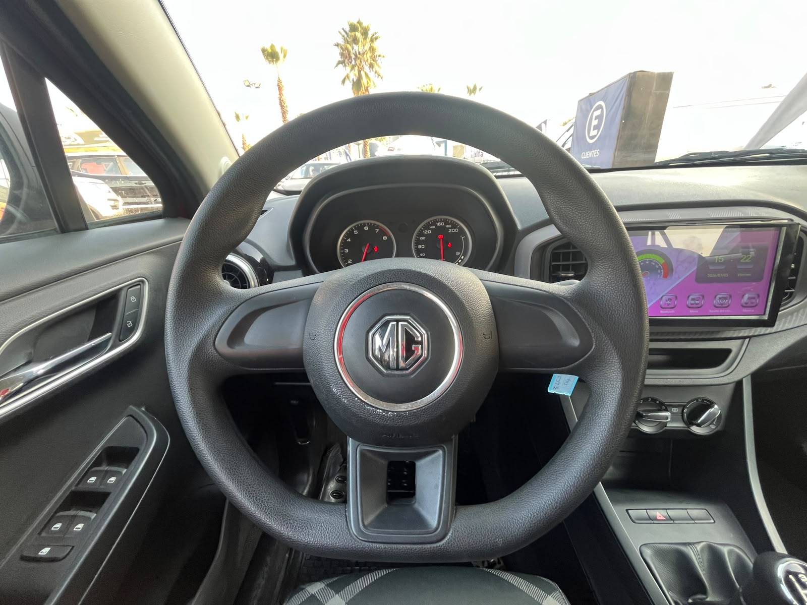 MG 3 HATCH BACK 1.5 2019 - Imagen 12 de 18