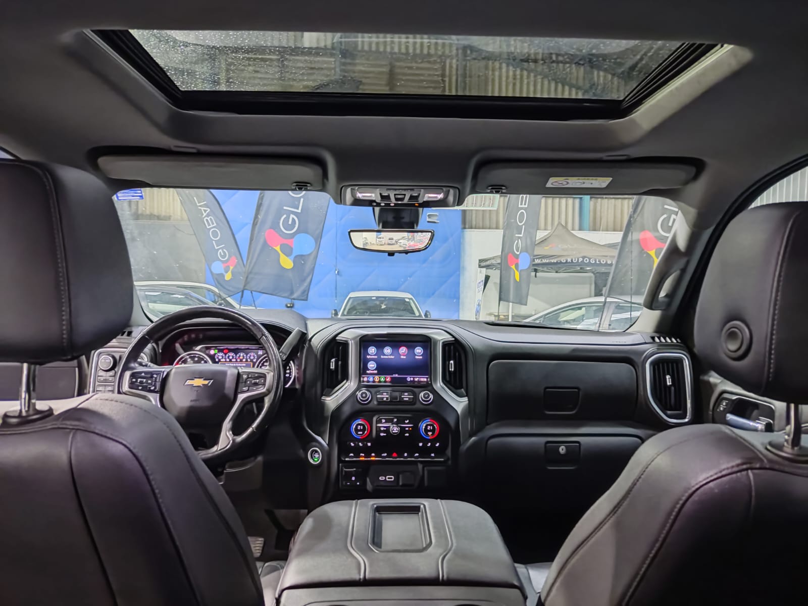 Chevrolet SILVERADO CC LTZ 4X4 3.0 AUT 2022 - Imagen 10 de 14