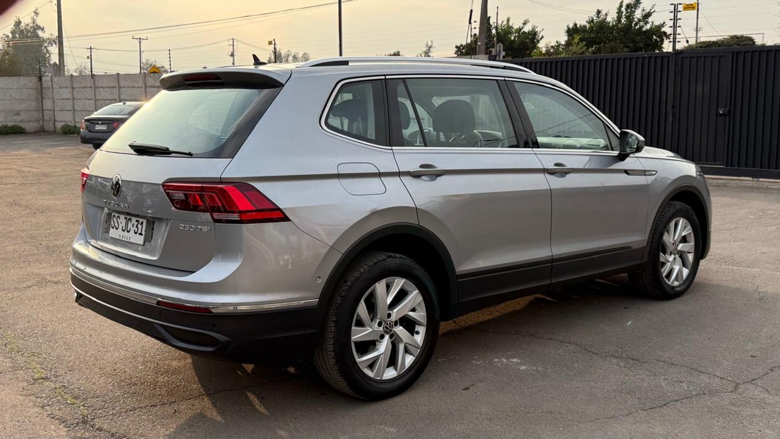 VOLKSWAGEN TIGUAN 1.4 AT 2023 - Foto 5 de 20