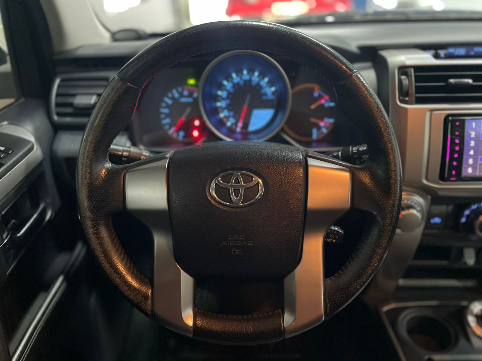 Toyota ALL NEW 4RUNNER SR5 4.0 AUT 2014 - Imagen 9 de 13