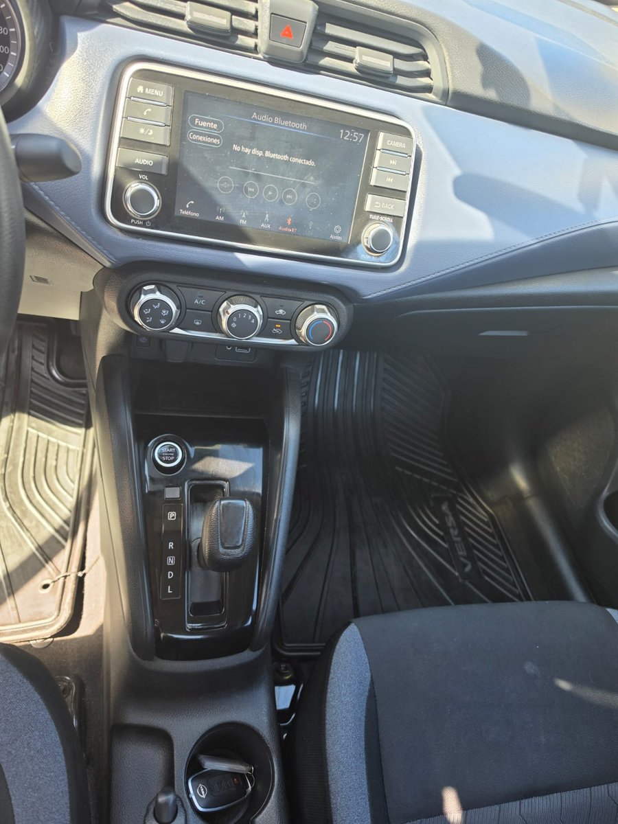 Nissan VERSA ADVANCE 1.6 AUT 2024 - Imagen 9 de 11