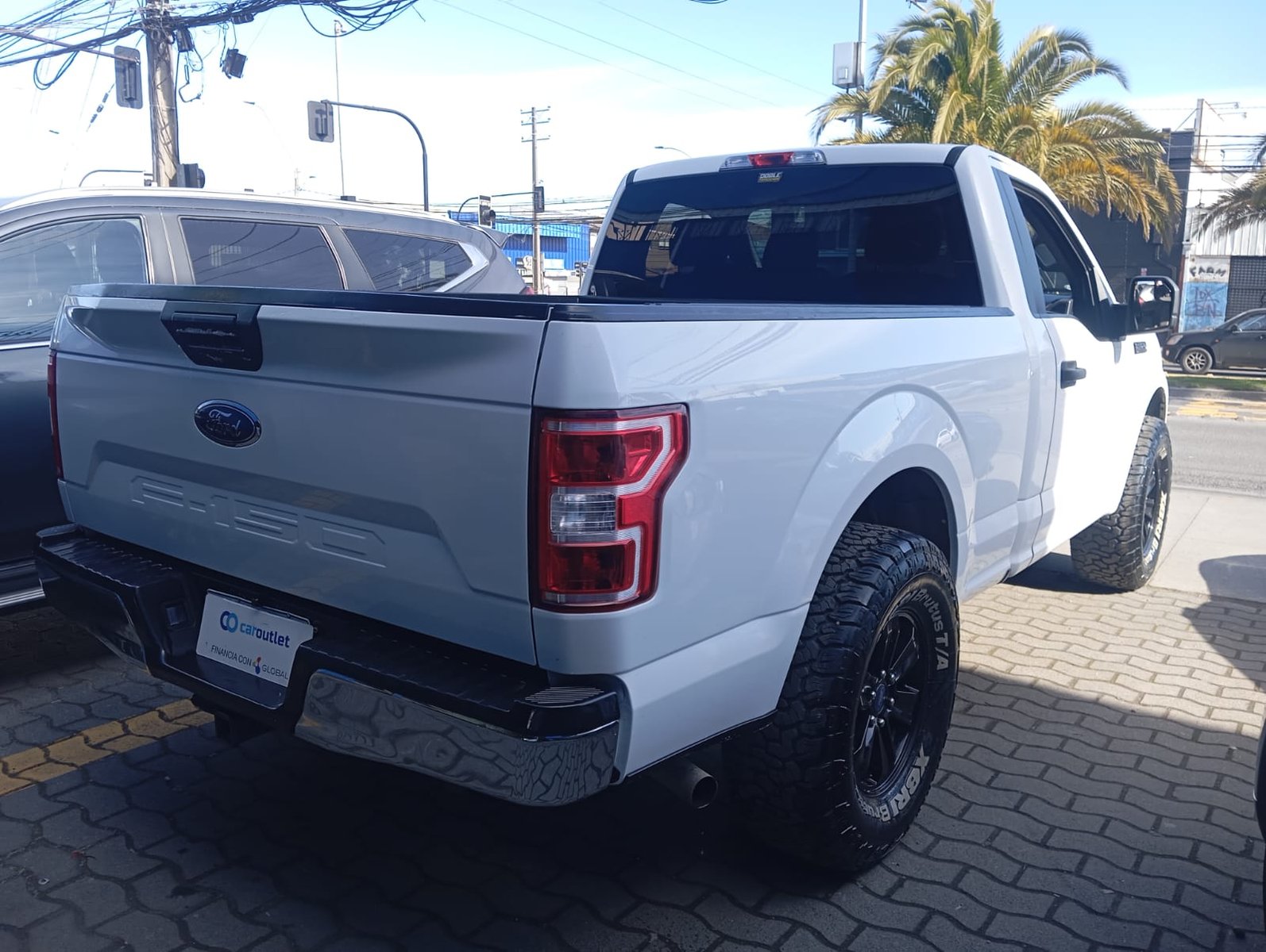 Ford F-150 XLT 4X2 2020 - Imagen 4 de 10