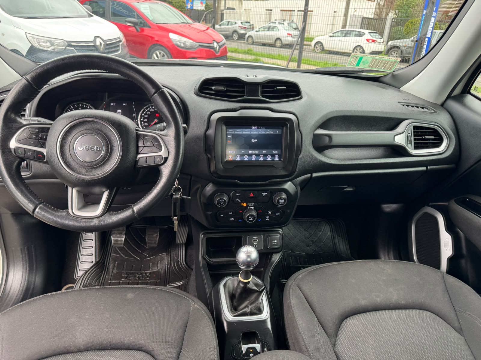 Jeep RENEGADE 1.8 2021 - Imagen 9 de 11