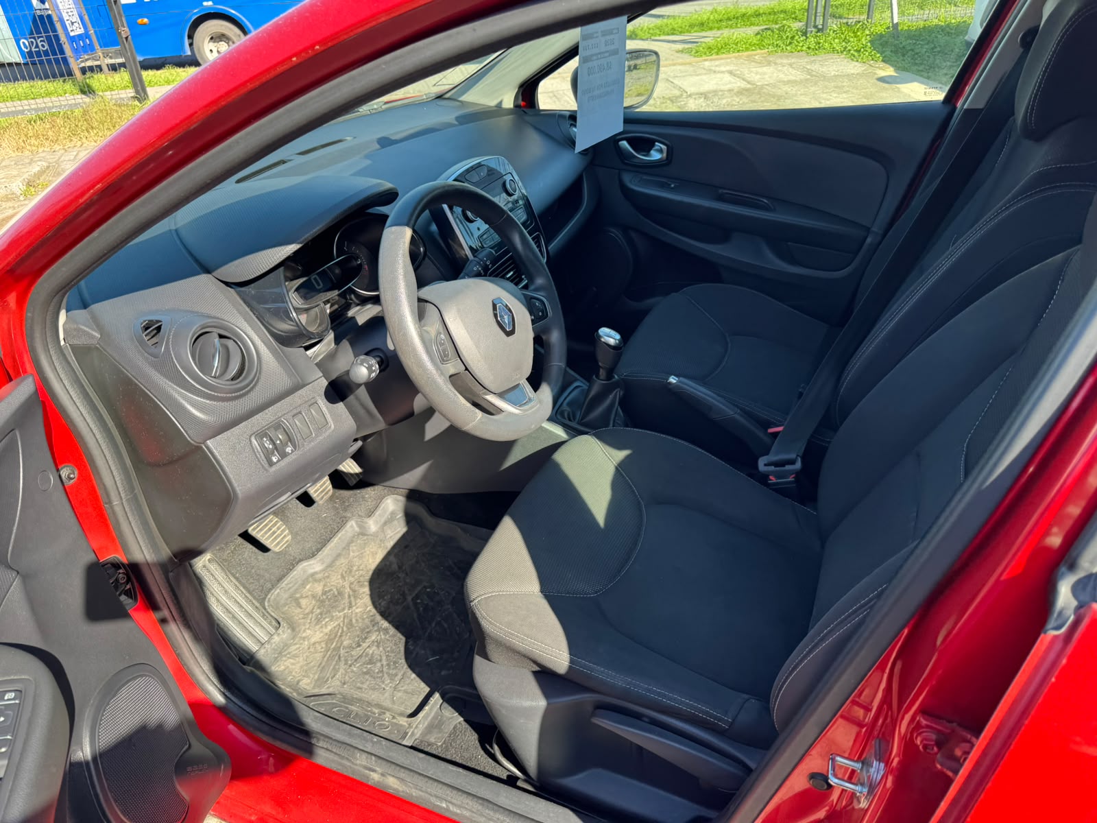 Renault CLIO IV HB 1.2 2020 - Imagen 9 de 10