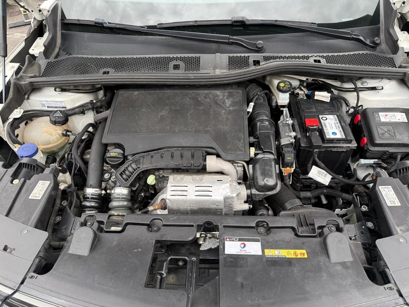 Opel MOKKA 1.2T 2023 - Imagen 9 de 20