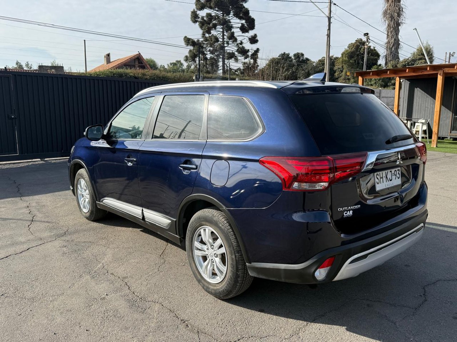 Mitsubishi OUTLANDER 2.0 2023 - Foto 3 de 20