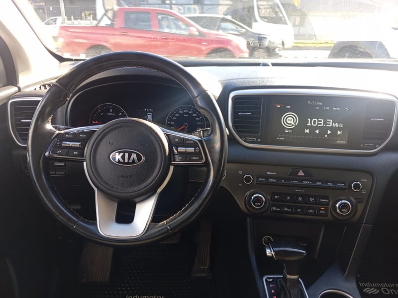 Kia SPORTAGE QL PE 4WD 2.0 AUT 2020 - Imagen 9 de 14
