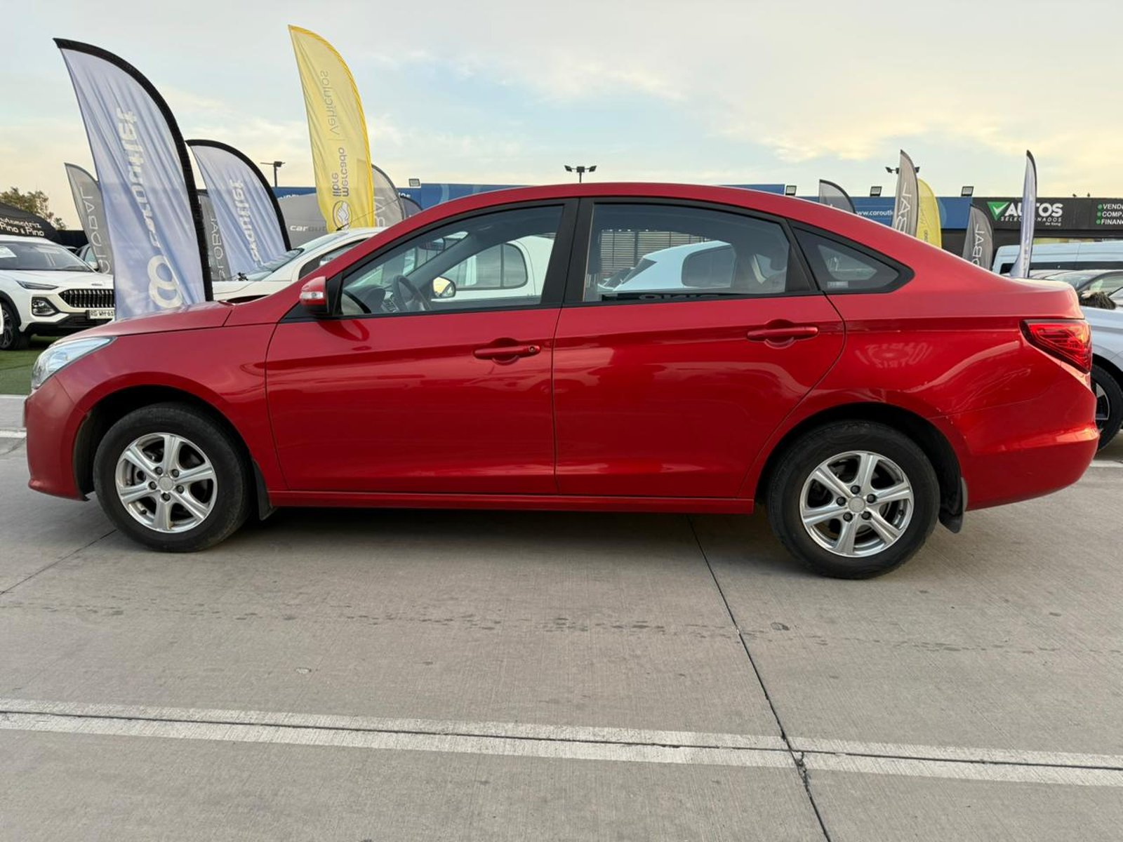 Dongfeng JOYEAR S50 1.5 2022 - Foto 2 de 18